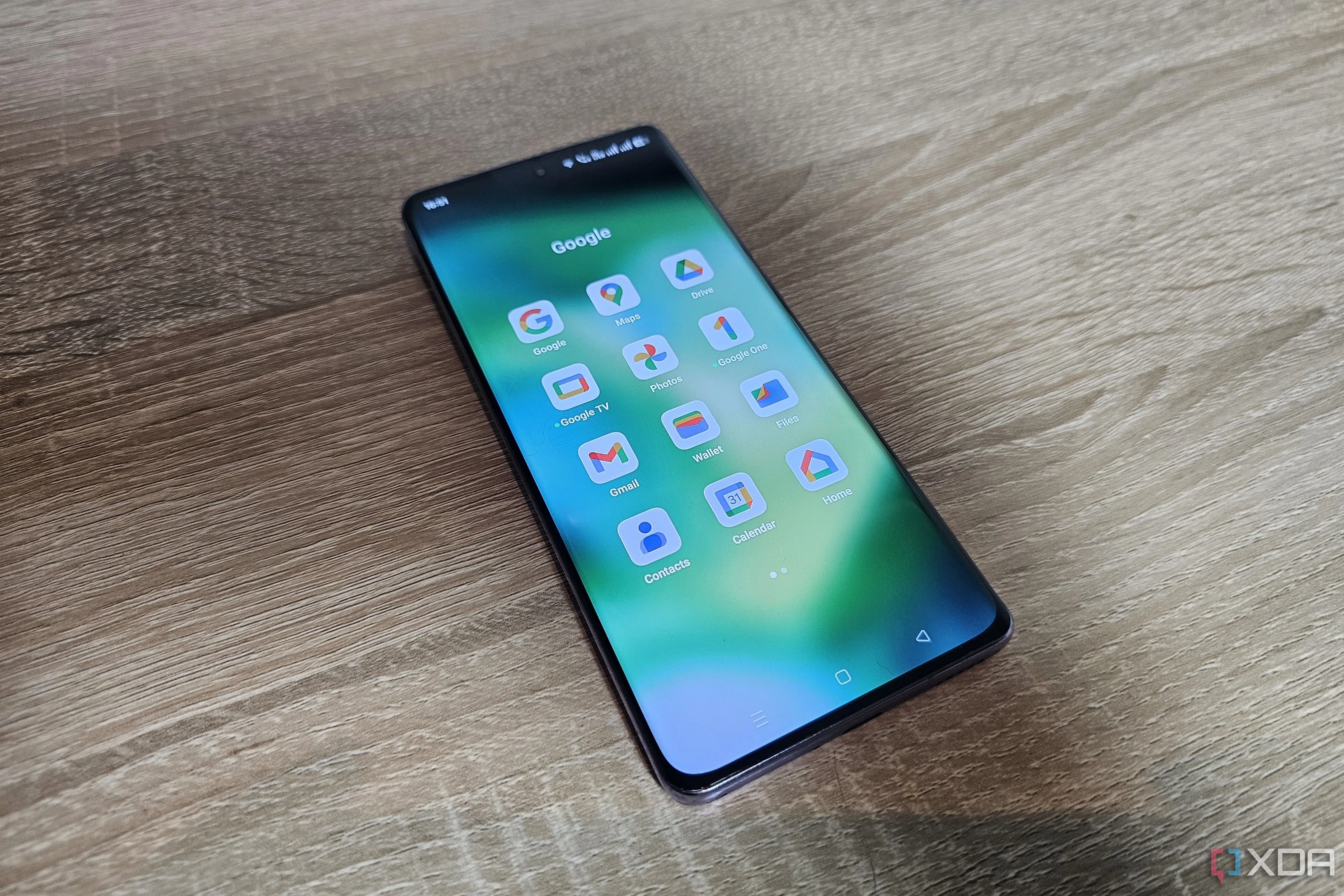 Thư mục ứng dụng Google trên smartphone thể hiện sự gắn bó với hệ sinh thái Google