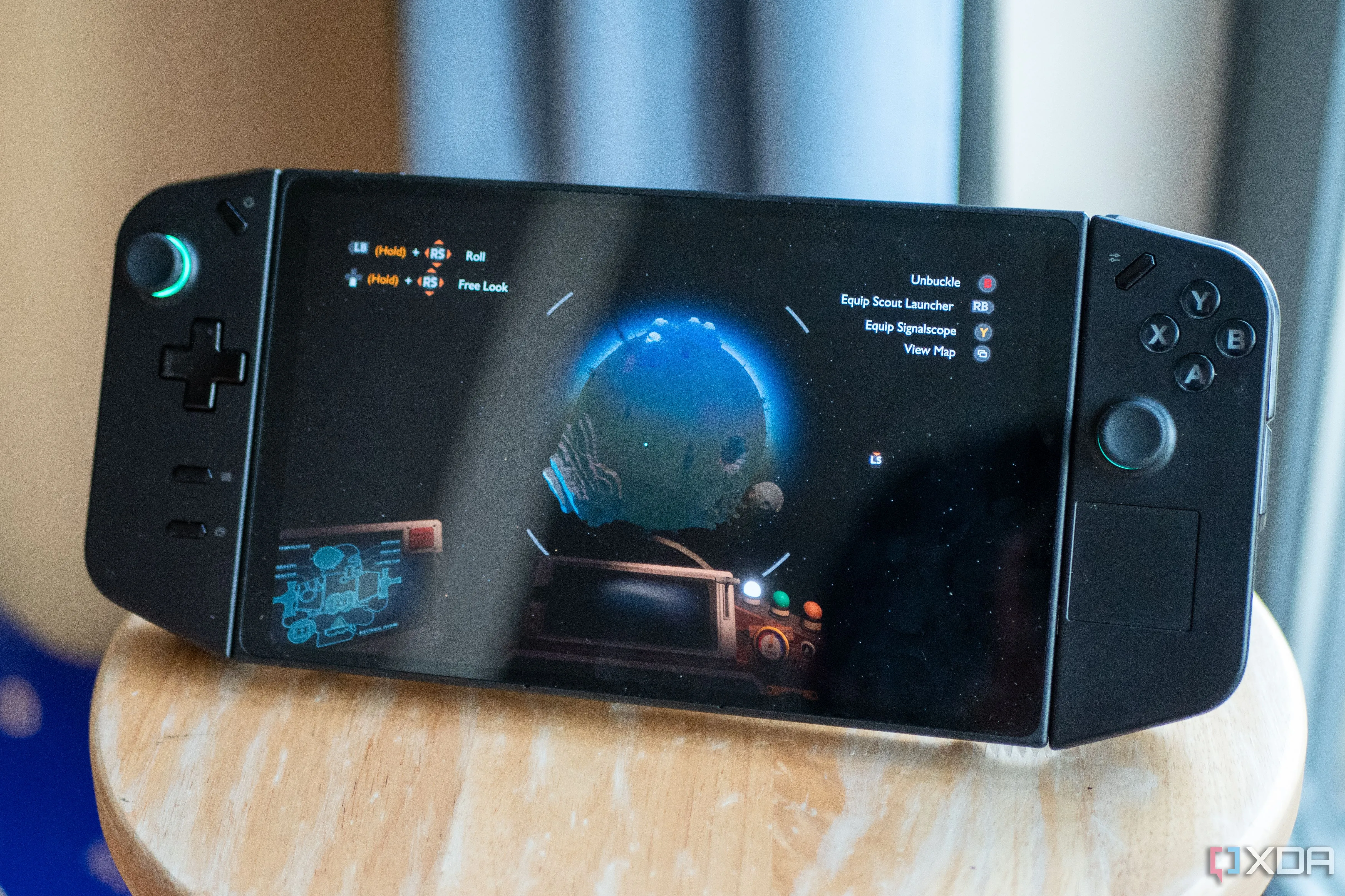 Trải nghiệm khám phá không gian trong Outer Wilds trên Lenovo Legion Go với mod VR
