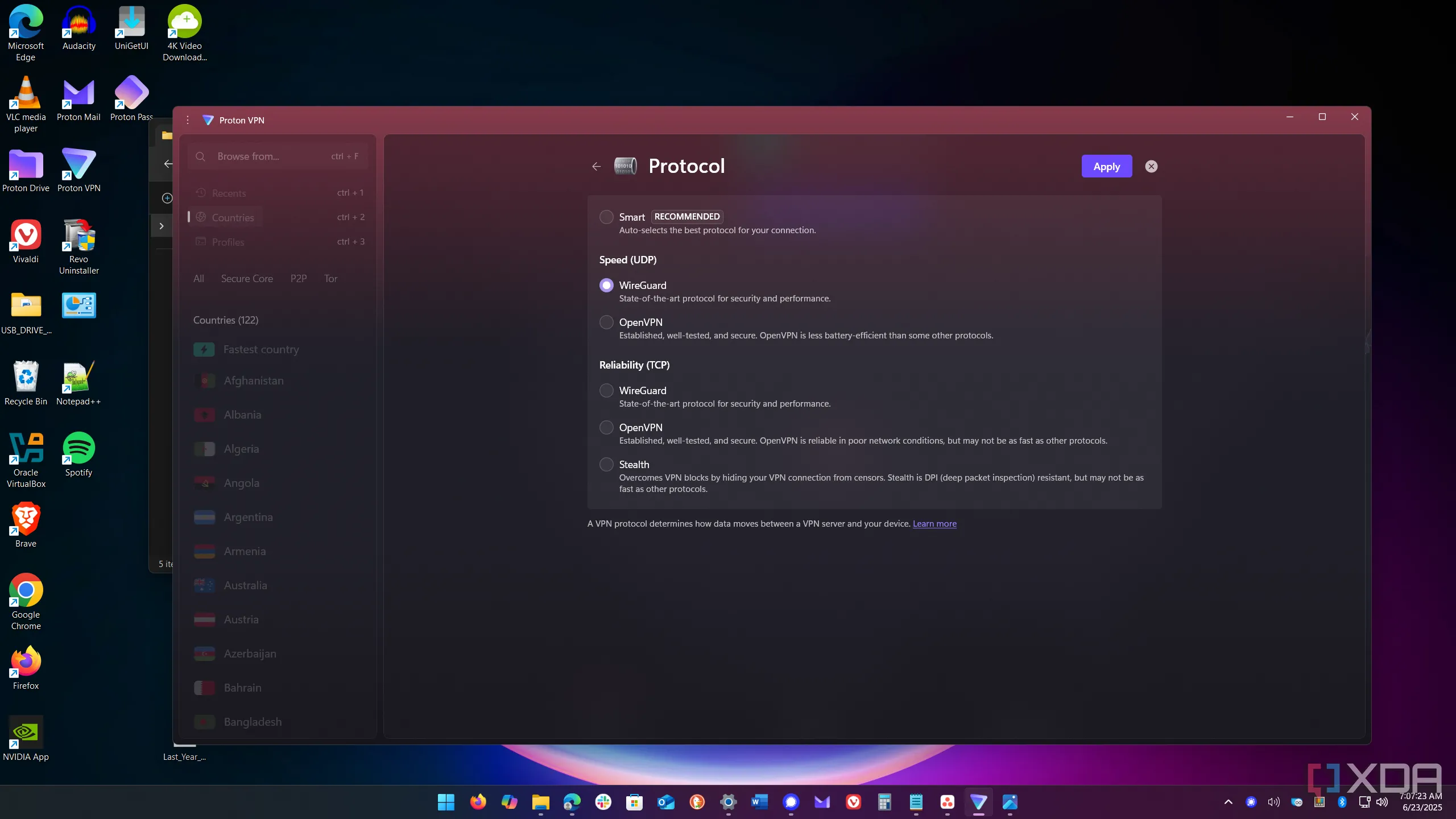 Tùy chọn chuyển đổi giao thức VPN (WireGuard, OpenVPN, Stealth) trong cài đặt Proton VPN, giúp tối ưu hóa kết nối.